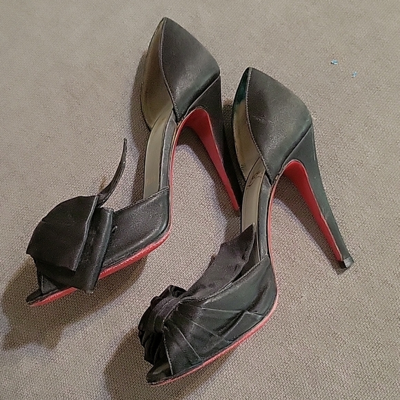 Christian Louboutin heels - Picture 4 of 9